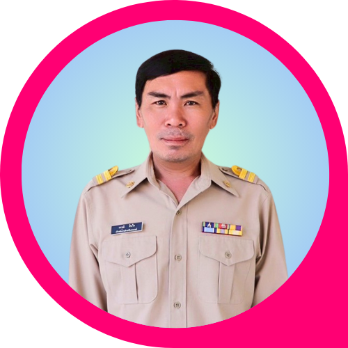 นายวรวุฒิ ปินใจ