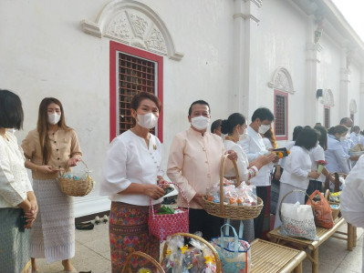 สหกรณ์จังหวัดพะเยาเข้าร่วมพิธีทำบุญตักบาตรถวายพระกุศล ... พารามิเตอร์รูปภาพ 1