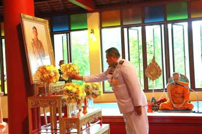 พระบาทสมเด็จพระวชิรเกล้าเจ้าอยู่หัว ... พารามิเตอร์รูปภาพ 1