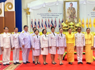 กิจกรรมเฉลิมพระเกียรติพระบาทสมเด็จพระเจ้าอยู่หัว ... พารามิเตอร์รูปภาพ 3