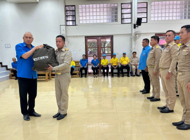 ร่วมลงพื้นที่มอบสิ่งของพระราชทานให้กับผู้ประสบอุทกภัยในพื้นที่อำเภอดอกคำใต้ จังหวัดพะเยา ... พารามิเตอร์รูปภาพ 4