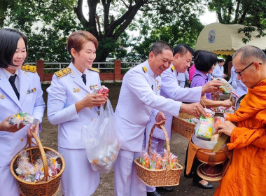 เข้าร่วมพิธีลงนามถวายพระพรชัยมงคล พิธีเจริญพระพุทธมนต์ ... พารามิเตอร์รูปภาพ 11